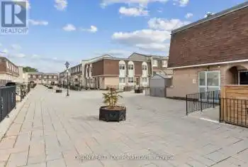 2170 Bromsgrove Rd Unit# 43, Mississauga, Ontario L5J 4J2, 2 Bedrooms Bedrooms, 5 Rooms Rooms,2 BathroomsBathrooms,All Houses,Sold,Bromsgrove,W9551001
