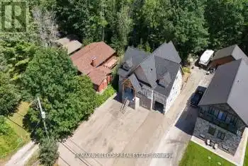 403 Tiny Beaches Rd, Tiny, Ontario L0L 2J0, 3 Bedrooms Bedrooms, 8 Rooms Rooms,4 BathroomsBathrooms,All Houses,Sold,Tiny Beaches,S9768231