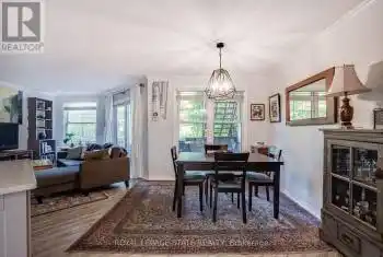 1220 Thorpe Rd Unit# 102, Burlington, Ontario L7S 2H2, 2 Bedrooms Bedrooms, 9 Rooms Rooms,1 BathroomBathrooms,All Houses,Sold,Thorpe,W9768861