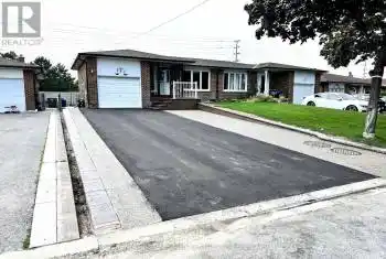 111 Manitou Cres, Brampton, Ontario L6S 2Z6, 3 Bedrooms Bedrooms, 7 Rooms Rooms,2 BathroomsBathrooms,All Houses,Rented,Manitou,W10403043