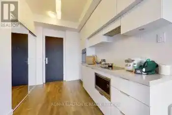 8 Eglinton Ave Unit# 3810, Toronto, Ontario M4P 0C1, 1 Bedroom Bedrooms, 4 Rooms Rooms,1 BathroomBathrooms,Condo,Rented,Eglinton,27615177