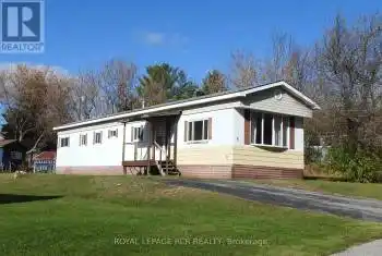 8 Bensley Dr, Oro-Medonte, Ontario L3V 0P9, 3 Bedrooms Bedrooms, 6 Rooms Rooms,1 BathroomBathrooms,Commercial,Sold,Bensley,S10406612
