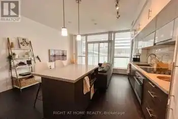 8 Mercer St Unit# 912, Toronto, Ontario M5V 0C4, 1 Bedroom Bedrooms, 5 Rooms Rooms,1 BathroomBathrooms,Condo,Rented,Mercer,C10409499