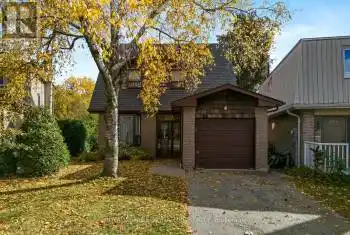 581 Stonebridge Lane, Pickering, Ontario L1W 3A6, 3 Bedrooms Bedrooms, 6 Rooms Rooms,2 BathroomsBathrooms,All Houses,Sold,Stonebridge,E10410095