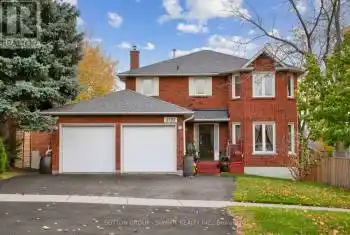 2722 Kingsway Dr, Oakville, Ontario L6J 6Y1, 4 Bedrooms Bedrooms, 9 Rooms Rooms,3 BathroomsBathrooms,All Houses,Sold,Kingsway,W10410647