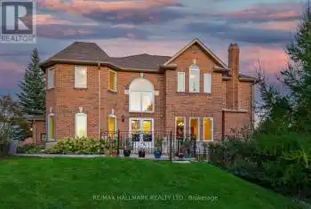 35 Edgemont Crt, Richmond Hill, Ontario L4S 2H8, 4 Bedrooms Bedrooms, 9 Rooms Rooms,4 BathroomsBathrooms,All Houses,Sold,Edgemont,N10413231