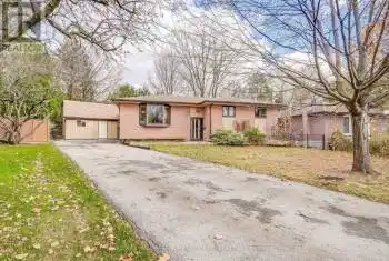 5 Cabot Crt, Aurora, Ontario L4G 2Y9, 3 Bedrooms Bedrooms, 6 Rooms Rooms,2 BathroomsBathrooms,All Houses,Sold,Cabot,N10413335