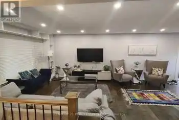 804 Grace St Unit# Main FL, Newmarket, Ontario L3Y 2L5, 3 Bedrooms Bedrooms, 6 Rooms Rooms,1 BathroomBathrooms,Condo,Rented,Grace,N10416827