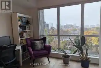 60 Berwick Ave Unit# 803, Toronto, Ontario M5P 1H1, 1 Bedroom Bedrooms, 4 Rooms Rooms,1 BathroomBathrooms,Condo,Sold,Berwick,C10416696