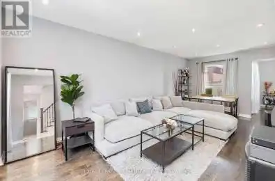 7394 Cloverleaf Court Mississauga (Meadowvale) Ontario L5N6N3