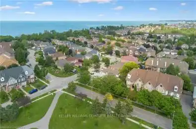 11 Waterford Crescent Hamilton (Lakeshore) Ontario L8E4Z8