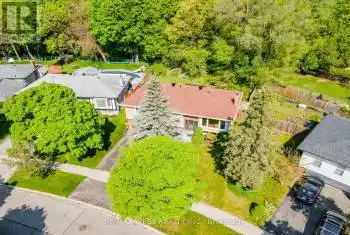 127 Weir Cres, Toronto, Ontario M1E 4T1, 3 Bedrooms Bedrooms, 7 Rooms Rooms,3 BathroomsBathrooms,All Houses,Sold,Weir,E10421953