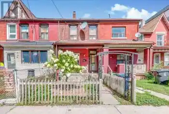 56 Sullivan St, Toronto, Ontario M5T 1C1, 5 Bedrooms Bedrooms, 8 Rooms Rooms,3 BathroomsBathrooms,All Houses,Sold,Sullivan,C10425638