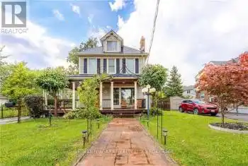 7967 Booth St, Niagara Falls, Ontario L2H 1E7, 4 Bedrooms Bedrooms, 12 Rooms Rooms,3 BathroomsBathrooms,All Houses,Sold,Booth,X9344266