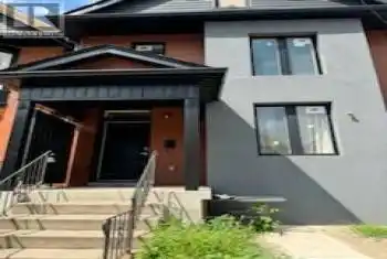 525 Cannon St, Hamilton, Ontario L8L 2E6, 3 Bedrooms Bedrooms, 7 Rooms Rooms,2 BathroomsBathrooms,All Houses,Sold,Cannon,27656669