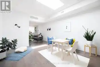 2076 Dundas St Unit# 101, Toronto, Ontario M6R 1W9, 1 Bedroom Bedrooms, 5 Rooms Rooms,1 BathroomBathrooms,Commercial,Rented,Dundas,W10432483
