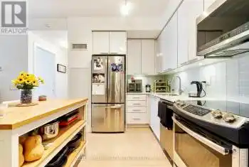 10 Park Lawn Rd Unit# 1605, Toronto, Ontario M8V 0H9, 1 Bedroom Bedrooms, 4 Rooms Rooms,1 BathroomBathrooms,Condo,Rented,Park Lawn,27669454