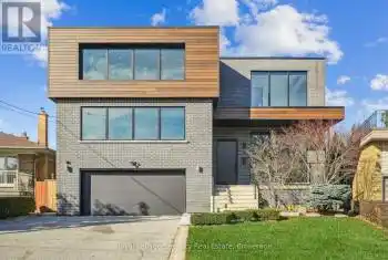 24 Carousel Crt, Toronto, Ontario M6B 3M1, 3 Bedrooms Bedrooms, 10 Rooms Rooms,4 BathroomsBathrooms,All Houses,Sold,Carousel,W10432534