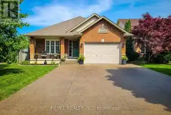 2 Hampshire Pl, Hamilton, Ontario L8J 3W9, 4 Bedrooms Bedrooms, 7 Rooms Rooms,2 BathroomsBathrooms,All Houses,Sold,Hampshire,X10376634