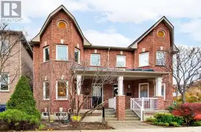 3 Minho Boulevard Toronto (Wychwood) Ontario M6G4B6