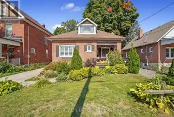 162 Montgomery St, Peterborough, Ontario K9J 1W9, 3 Bedrooms Bedrooms, 9 Rooms Rooms,2 BathroomsBathrooms,All Houses,Sold,Montgomery,X11021898