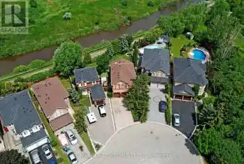 1165 Barnswallow Crt, Mississauga, Ontario L5V 2J6, 4 Bedrooms Bedrooms, 9 Rooms Rooms,4 BathroomsBathrooms,All Houses,Rented,Barnswallow,W11259062