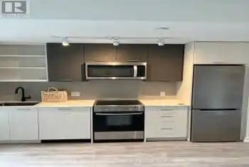 2300 St Claire Ave Unit# 207, Toronto, Ontario M6N 1K8, 2 Bedrooms Bedrooms, 6 Rooms Rooms,2 BathroomsBathrooms,Condo,Rented,St Claire,W11404296