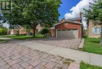 1575 Sir Monty's Dr, Mississauga, Ontario L5N 4P1, 4 Bedrooms Bedrooms, 10 Rooms Rooms,3 BathroomsBathrooms,All Houses,Rented,Sir Monty's,W11542103