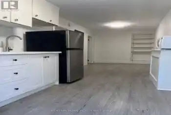 119 Vaughan Rd, Toronto, Ontario M6C 2L9, 1 Bedroom Bedrooms, 3 Rooms Rooms,1 BathroomBathrooms,Condo,Rented,Vaughan,C11822011