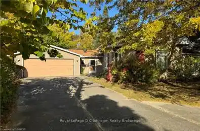 45 GROSVENOR Street Saugeen Shores Ontario N0H2L0