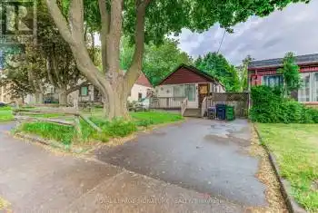 123 Preston St, Toronto, Ontario M1N 3N4, 1 Bedroom Bedrooms, 6 Rooms Rooms,1 BathroomBathrooms,All Houses,Sold,Preston,E11882802