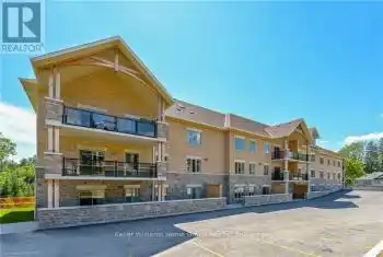 19 STUMPF St Unit# 4, Centre Wellington, Ontario N0B 1S0, 1 Bedroom Bedrooms, 9 Rooms Rooms,3 BathroomsBathrooms,All Houses,Sold,STUMPF,X10876084