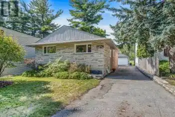 62 Haliburton Ave, Toronto, Ontario M9B 4Y4, 3 Bedrooms Bedrooms, 5 Rooms Rooms,2 BathroomsBathrooms,All Houses,Sold,Haliburton,W11884344
