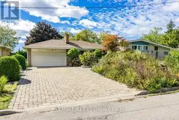 973 Sierra Blvd, Mississauga, Ontario L4Y 2E3, 4 Bedrooms Bedrooms, 8 Rooms Rooms,2 BathroomsBathrooms,All Houses,Sold,Sierra,W10413041