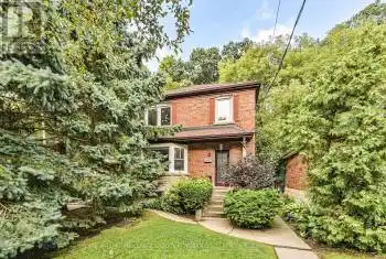 8 Alder Rd, Toronto, Ontario M4B 2Y4, 3 Bedrooms Bedrooms, 7 Rooms Rooms,4 BathroomsBathrooms,All Houses,Rented,Alder,E11886122