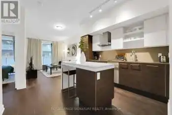 1030 King St Unit# 1044, Toronto, Ontario M6K 3N3, 1 Bedroom Bedrooms, 5 Rooms Rooms,1 BathroomBathrooms,Condo,Sold,King,C11888318