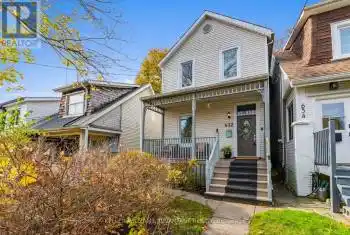 632 Woodbine Ave, Toronto, Ontario M4E 2J1, 3 Bedrooms Bedrooms, 6 Rooms Rooms,2 BathroomsBathrooms,All Houses,Sold,Woodbine,E11889471