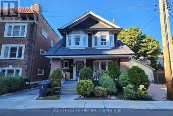 218 Heath St Unit# 2nd Flr, Toronto, Ontario M5P 1N7, 1 Bedroom Bedrooms, 3 Rooms Rooms,1 BathroomBathrooms,All Houses,Rented,Heath,27734862