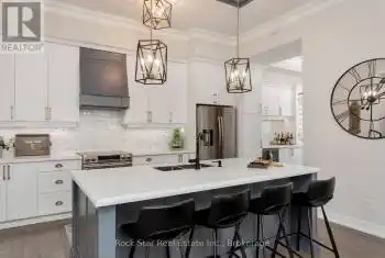 150 Oak Park Blvd Unit# 519, Oakville, Ontario L6H 0E7, 2 Bedrooms Bedrooms, 7 Rooms Rooms,2 BathroomsBathrooms,Condo,Sold,Oak Park,W11891497