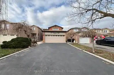 109 Clansman Trail Mississauga (Hurontario) Ontario L4Z3H4