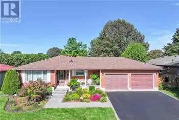 24 ALLEN St, Tillsonburg, Ontario N4G 5B7, 3 Bedrooms Bedrooms, 9 Rooms Rooms,3 BathroomsBathrooms,All Houses,Sold,ALLEN,27497974