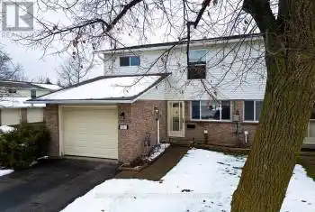 61 Laurie Cres Unit# 61, Owen Sound, Ontario N4K 6C3, 3 Bedrooms Bedrooms, 11 Rooms Rooms,2 BathroomsBathrooms,All Houses,Sold,Laurie,X11896531