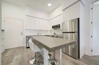 165 Canon Jackson Drive Unit# 107 Toronto (Beechborough-Greenbrook) On