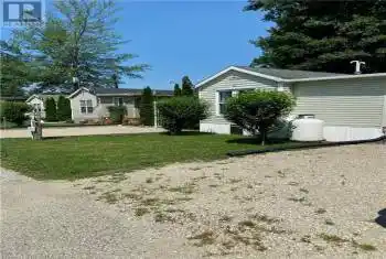 296 WEST QUARTER TOWNLINE Rd Unit# 66, Brant, Ontario N0E 1E0, 1 Bedroom Bedrooms, 6 Rooms Rooms,1 BathroomBathrooms,Commercial,Sold,WEST QUARTER TOWNLINE,X11896781