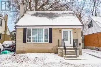 75 Miramar Cres, Toronto, Ontario M1J 1R5, 2 Bedrooms Bedrooms, 5 Rooms Rooms,1 BathroomBathrooms,All Houses,Sold,Miramar,27751123