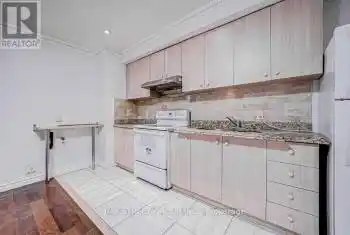 639 A Dupont St, Toronto, Ontario M6G 1Z4, 2 Bedrooms Bedrooms, 4 Rooms Rooms,1 BathroomBathrooms,Condo,Rented,Dupont,C11903612