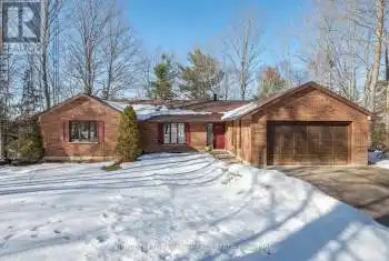 17 Ted's Lane, Galway-Cavendish and Harvey, Ontario K0L 1J0, 2 Bedrooms Bedrooms, 8 Rooms Rooms,2 BathroomsBathrooms,All Houses,Sold,Ted's,X11906387