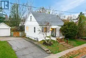 20 Amanda St, Orangeville, Ontario L9W 2K2, 2 Bedrooms Bedrooms, 6 Rooms Rooms,1 BathroomBathrooms,All Houses,Sold,Amanda,27769096