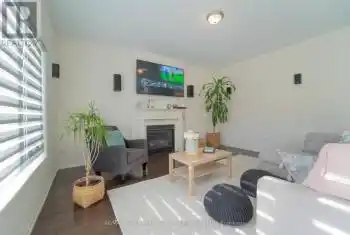 11 Malthouse Cres Unit# Upper, Ajax, Ontario L1Z 0S1, 4 Bedrooms Bedrooms, 8 Rooms Rooms,4 BathroomsBathrooms,All Houses,Rented,Malthouse,E11910668