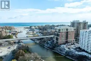 111 Forsythe St Unit# 201, Oakville, Ontario L6K 3J9, 2 Bedrooms Bedrooms, 5 Rooms Rooms,2 BathroomsBathrooms,Condo,Sold,Forsythe,W11911285